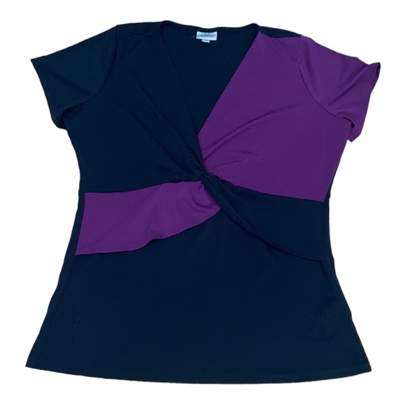 Avenue Size 14. Plus Size. V- Neck purple and black color block top - Picture 1 of 6